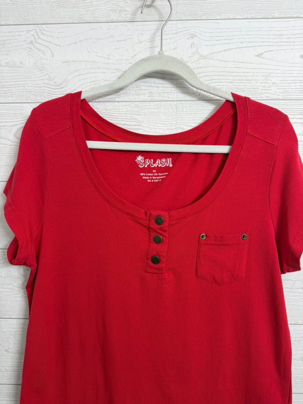 Splash Women’s Red Short Sleeve Tee Shirt. Size 2X - Picture 4 of 6
